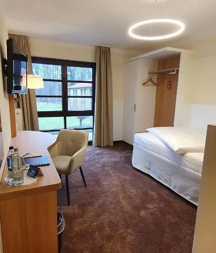 Отель Kim Im Park 3*