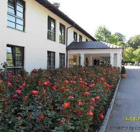 Hotel Kim Im Park 3*