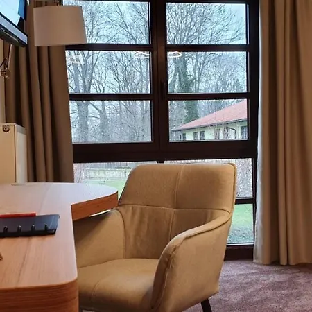 Kim Im Park מלון