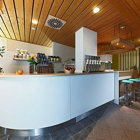 Kim Im Park מלון